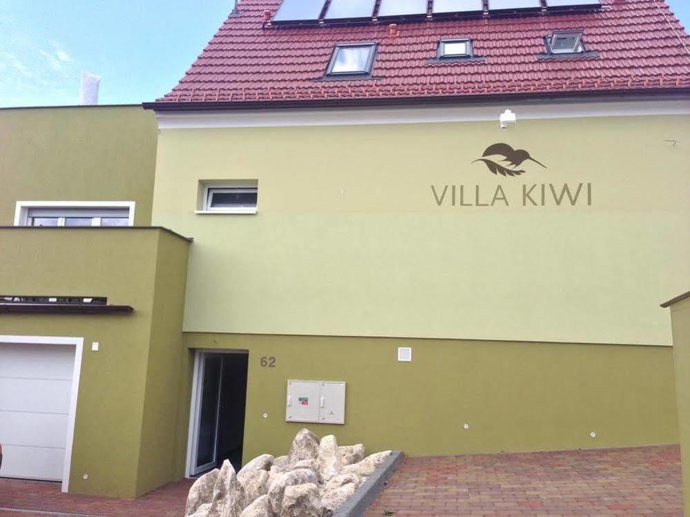 Villa Kiwi Mikulov Esterno foto